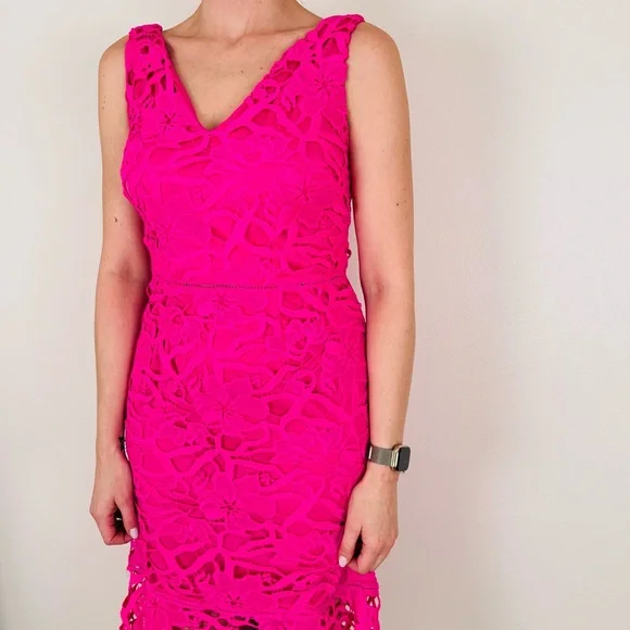 Alexia Admor Floral Lace V-neck Peplum Hem Eyelet Pink Midi Dress - Picture 9 of 14